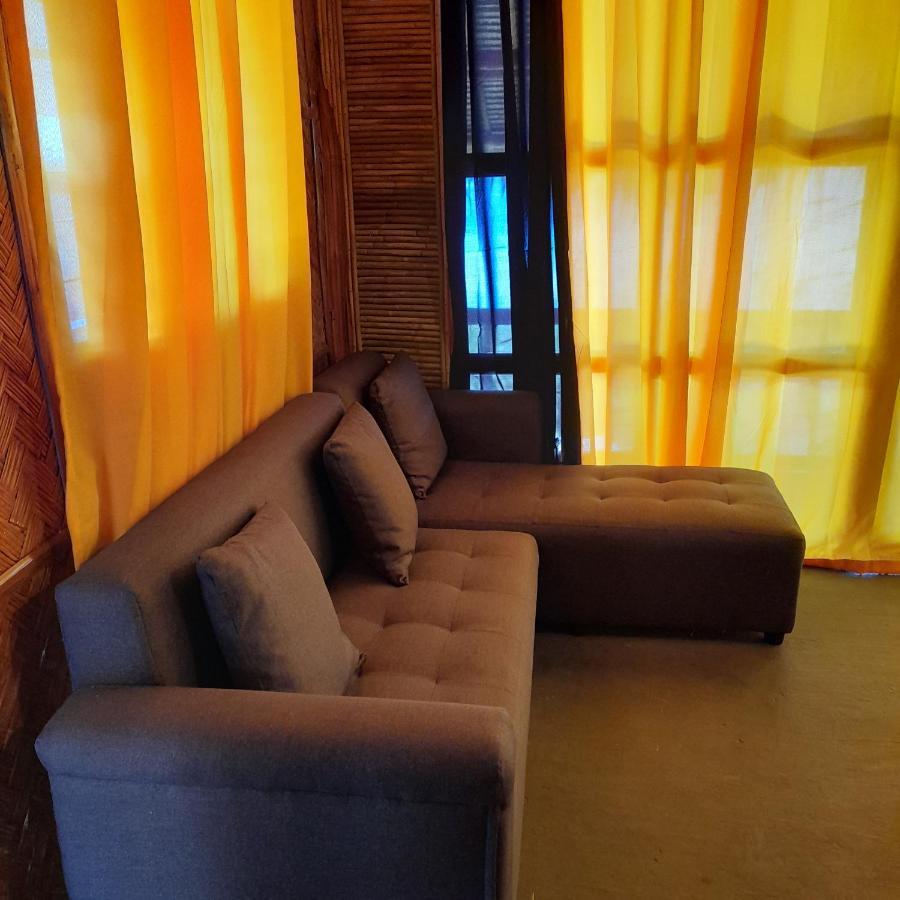 Miley Lodging Restobar New Busuanga Eksteriør bilde