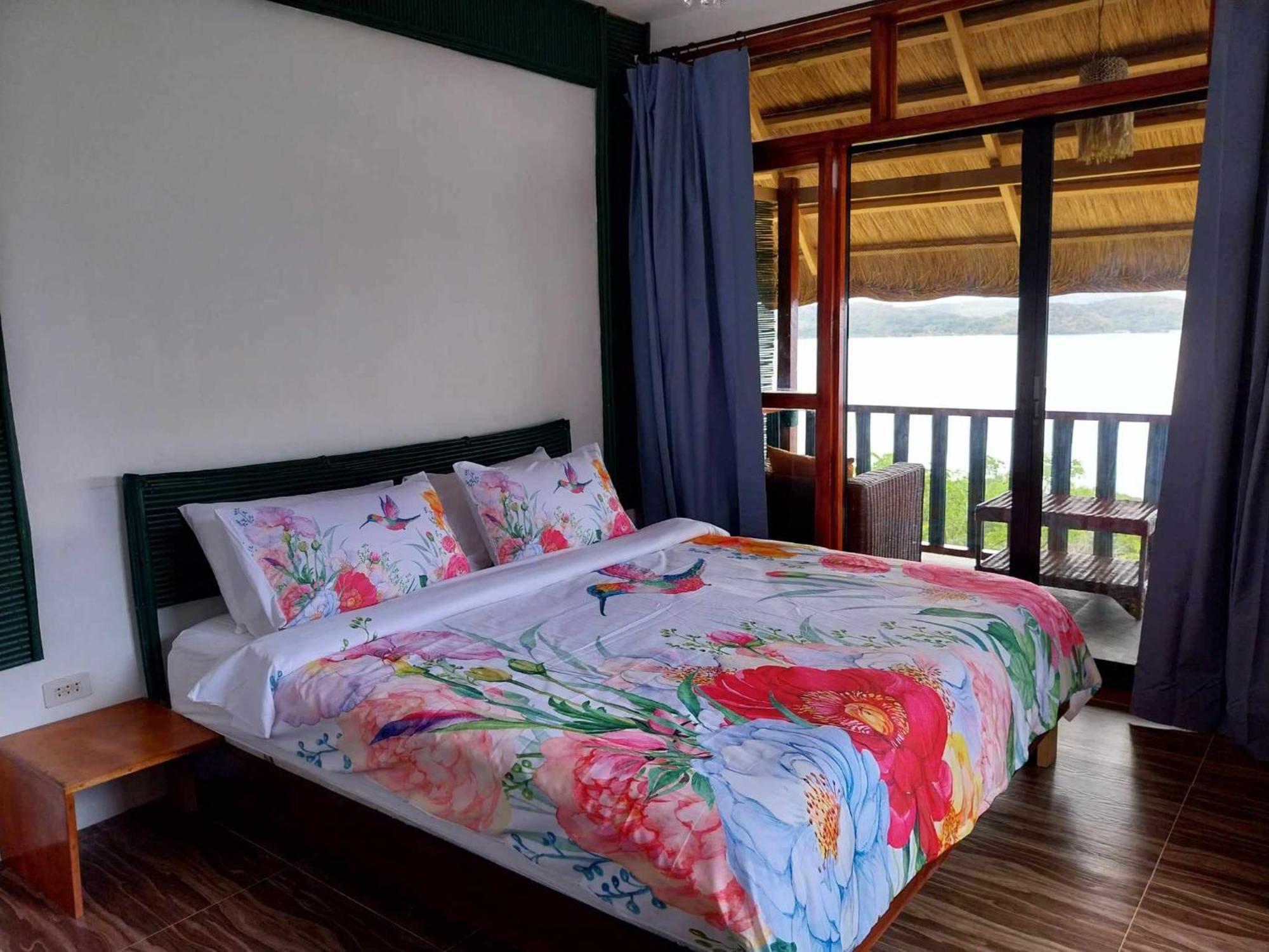 Miley Lodging Restobar New Busuanga Eksteriør bilde